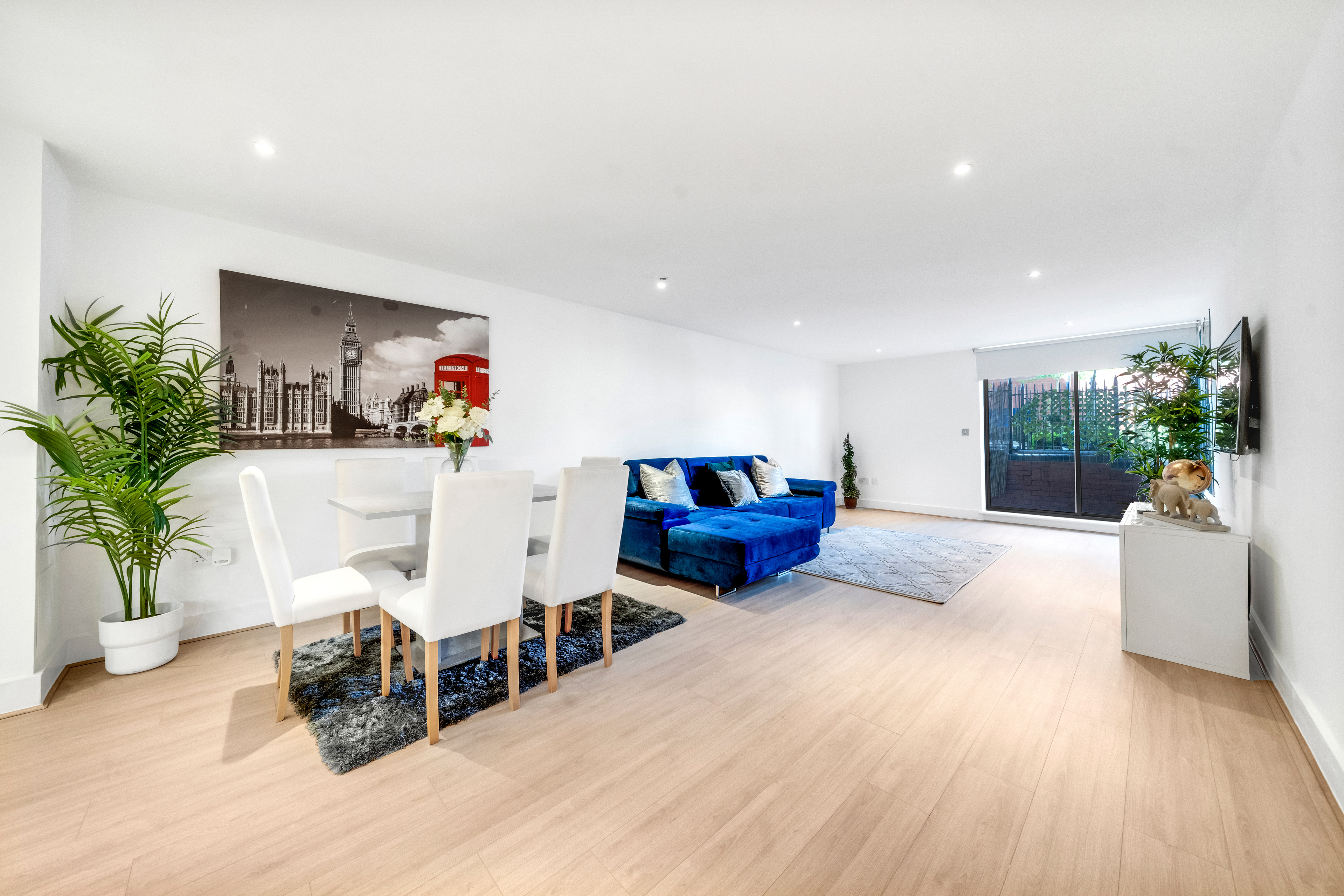 Contractor & Group Stays